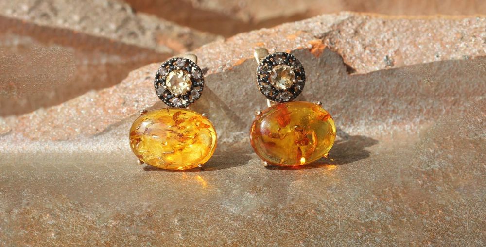 Янтарные инклюзы